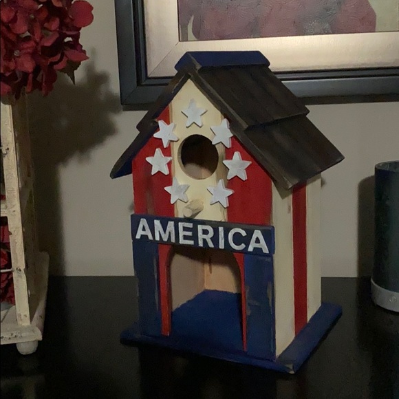 🇺🇸⭐️”America” handpainted birdhouse - Picture 8 of 10